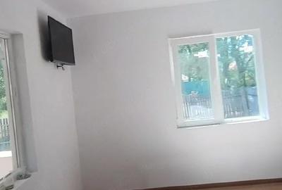 Casă cu 2 camere cu Teren 900 Mp în Central - 4
