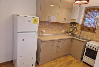 Apartament cu 2 camere semidecomandat, mobilat în Brâncoveanu
