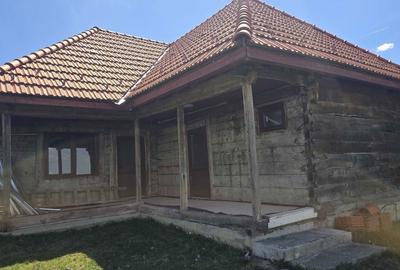 Casă cu 3 camere în Râșca - 1