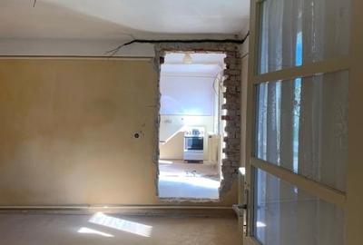 Vând casa în Lugoj, str Oituz - 7