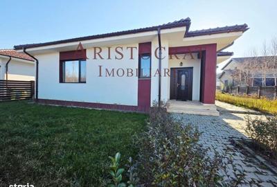 Casă cu 4 camere cu Teren 480 Mp în Balotești