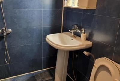 Apartament cu 2 camere decomandat în Tractorul - 1