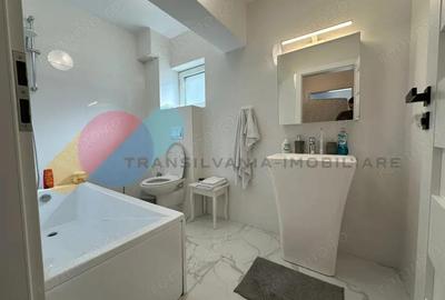 Casa moderna de Vanzare in Cartierul Europa 210 mp - 1