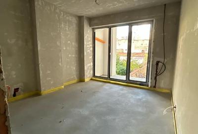 Apartament cu 2 camere semidecomandat în Central - 2