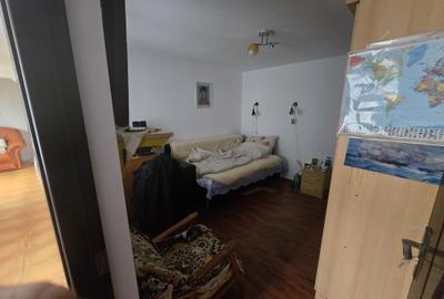 Casă cu 3 camere în Satu Nou - 3