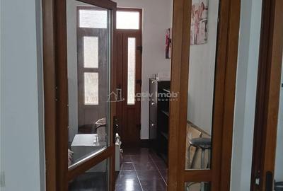 Casă cu 4 camere cu Teren 400 Mp în Central - 2