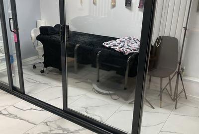 Spațiu comercial, de 50 mp, în Central - 3