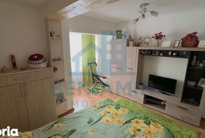 Garsonieră decomandată în Craiovița Nouă - 4