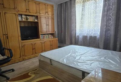 Inchiriez apartament cu 1 camera Moroasa Inchiriez apartament cu 1 camera Moroasa - 7