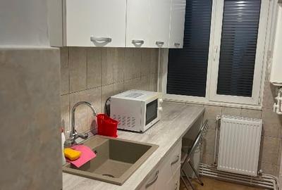 Apartament cu 2 camere semidecomandat în Casa de Cultură