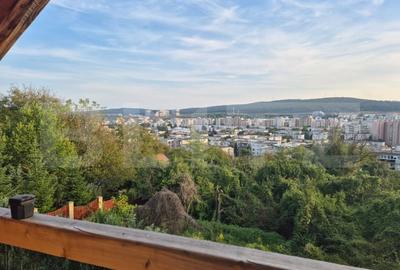 Casa de vacanta  de vanzare, cu vedere panoramica, zona Tudor - 11