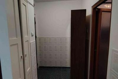 Apartament cu 2 camere semidecomandat în Micro 9 - 16