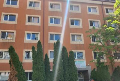 Spațiu comercial, de 3,600 mp, în Vitan - 2