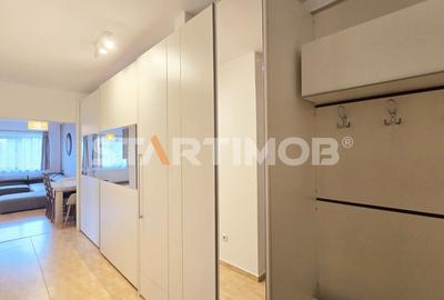 Apartament cu 3 camere decomandat, mobilat în Tractorul - 22