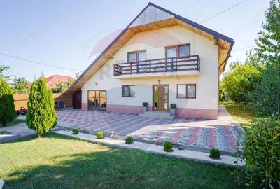 Casa / Vila cu 5 camere de vanzare in zona Central - 1