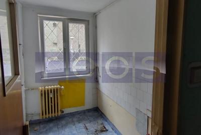 VANZARE GARSONIERA SPATIOASA I LIBERA I METROU I RAUL DOAMNEI - 4