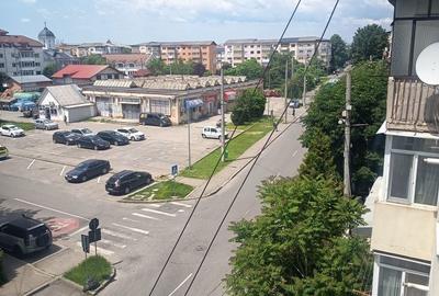 Apartament cu 3 camere în Central - 1