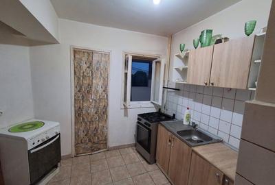 Apartament cu 3 camere semidecomandat, mobilat în Colentina - 9