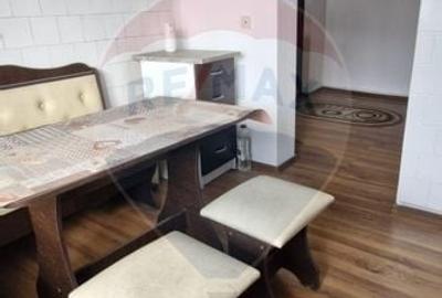 Apartament cu 3 camere în 1 Mai - 5