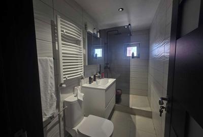 Apartament cu 3 camere decomandat în Central - 2
