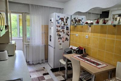 Apartament 2 camere, Etaj 2, cu garaj, in Baia Mare, bulevardul Regele Ferdinand, zona cabinet medic Apartament 2 camere, Etaj 2, cu garaj, in Baia Mare, bulevardul Regele Ferdinand, zona cabinet medic - 2