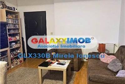 Apartament cu 3 camere semidecomandat, mobilat în Prelungirea Ghencea