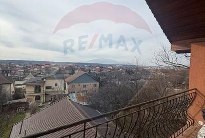 Casă cu 5 camere cu Teren 450 Mp în 1 Mai - 33