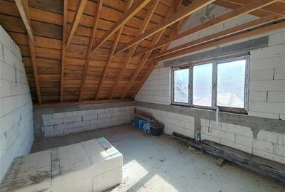 Casă individuală cu 4 camere cu Teren 3251 Mp în Sadova Veche - 3