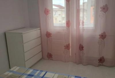 Apartament cu 2 camere semidecomandat în Hotvon