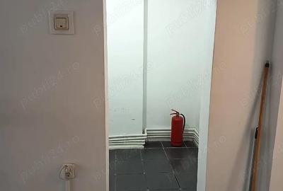 Spațiu comercial, de 40 mp, în Central - 1