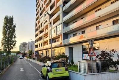 Apartament cu 3 camere decomandat în Sud
