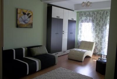 Garsonieră semidecomandată, mobilată în Girocului