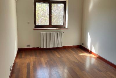 Casă cu 5 camere cu Teren 652 Mp în Sisești - 15