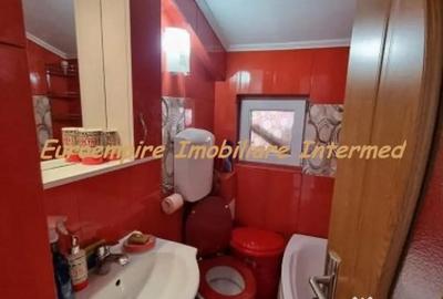 Casă cu 5 camere cu Teren 200 Mp în Central - 2