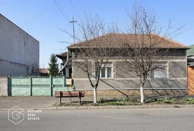 Casă cu 3 camere cu Canalizare în Grădiște - 1