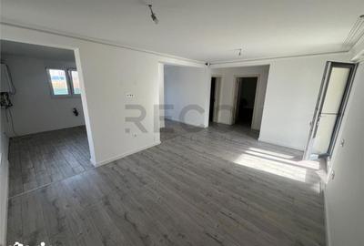 Casă cu 3 camere cu Teren 250 Mp în Tokai - 5