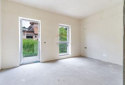 Duplex cu 4 camere cu Teren 346 Mp în Tăuți - 15