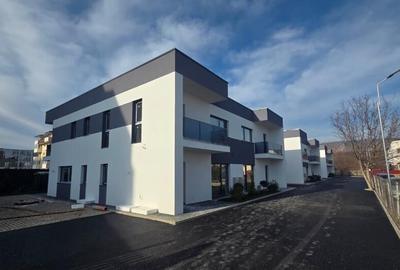 Casă cu 5 camere cu Teren 256 Mp în Florești - 3