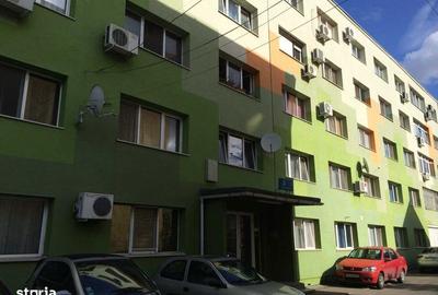 Garsonieră decomandată în Complex Studențesc