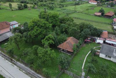 Spațiu comercial, în Jieț - 7