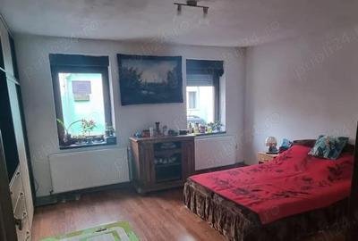 Casă cu 3 camere cu Canalizare în Muncitoresc - 8