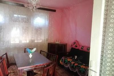 Casă cu 4 camere în Central - 2