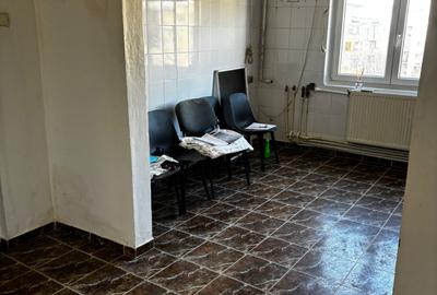 Apartament cu 3 camere decomandat în Brâncoveanu - 3