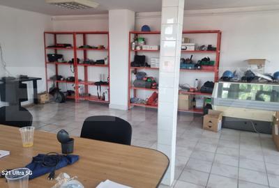 Spațiu comercial, de 326 mp, în Sud - 17