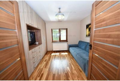 Apartament cu 4 camere decomandat în Micro 17 - 13