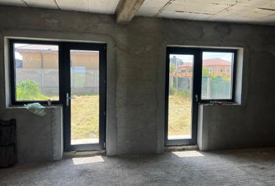 Casă cu 4 camere cu Teren 400 Mp în Agigea - 17