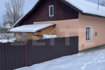 Casă cu 3 camere cu Teren 1700 Mp în Central - 2