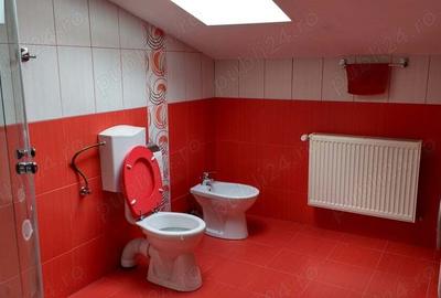 Vand CASA in or.Buhusi,jud.Bacau ,STR,Libertatii,Nr,159,suprafata construita 220mp,DS+P+E - 3