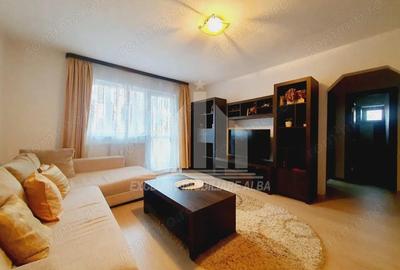 Apartament cu 3 camere de vanzare, Cetate - 2