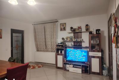 Casă cu 3 camere cu Garaj în Lipănești - 1
